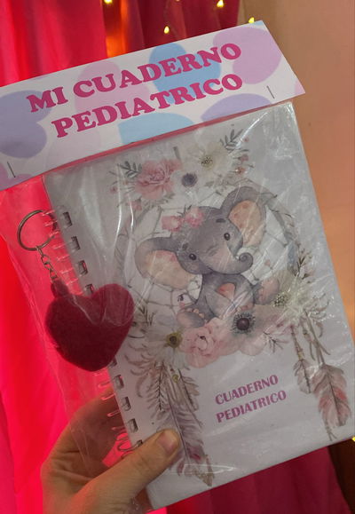 Agenda Pediatrica con llaverito corazon 