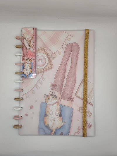 Cuaderno A4 -Gatita coquette (21x30 cm)