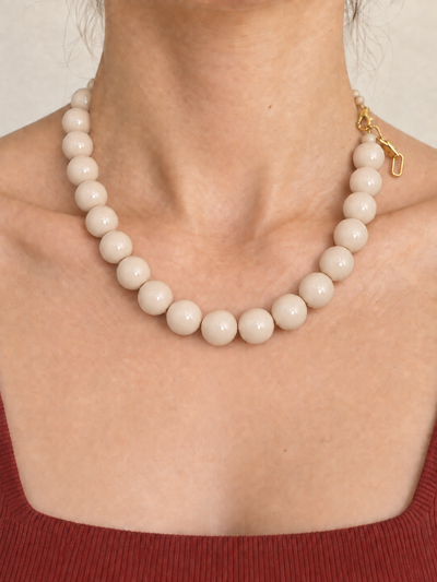 Collar Chicle Beige manteca 