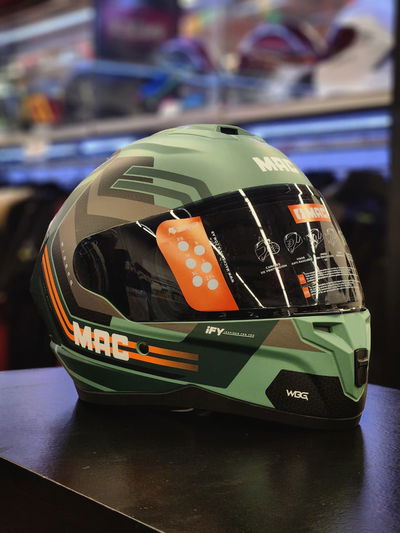 Casco MAC Volt 070 Wiberg Edición Especial Visor Extra / Verde / Negro / Mate
