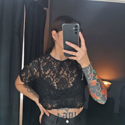 REMERA OVERSIZE ENCAJE