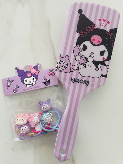 KIT CEPILLO + GOMITAS DE PELO GLITTER PERSONAJES SANRIO