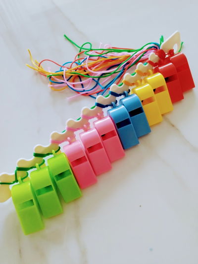 SILBATO DE COLORES SURTIDOS X12