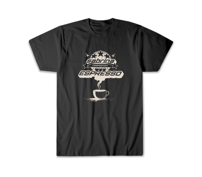Remera Sabrina Carpenter Espresso