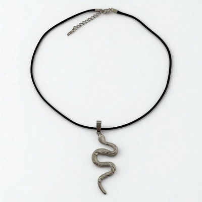 Collar 45 + 5 cm Cordón Negro 1 mm Serpiente 52 mm x 23 mm Cuero Sintético - 700030