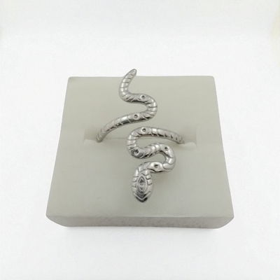Anillo Serpiente Regulable Acero Quirúrgico - 300041
