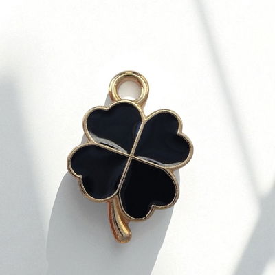 Dije Esmaltado Trébol Negro Acero Dorado - 400097NEG