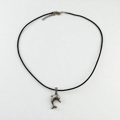Collar 45 + 5 cm Cordón Negro 1 mm Delfín 15 mm x 20 mm Cuero Sintético - 700037