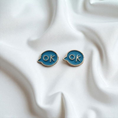 Aros Esmaltado OK Azul 11 mm x 8 mm Acero Dorado - 200185
