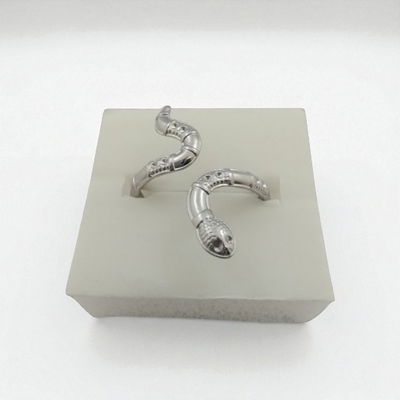 Anillo Serpiente Regulable Acero Quirúrgico - 300043