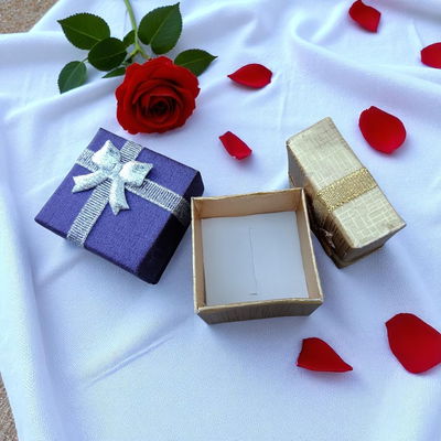Caja Un Anillo 4 cm x 4 cm x 3 cm - 900004