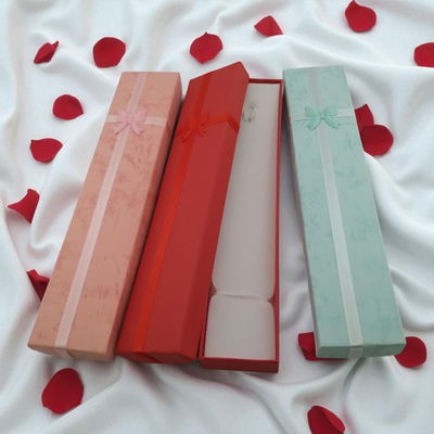 Caja Larga Collar Pulsera Surtido Unidad - 900002