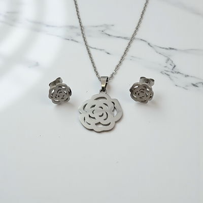 Conjunto Aros Collar 45 cm Flor Acero Quirúrgico - 800027