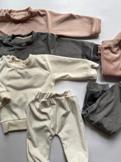 Conjunto de plush bifaz