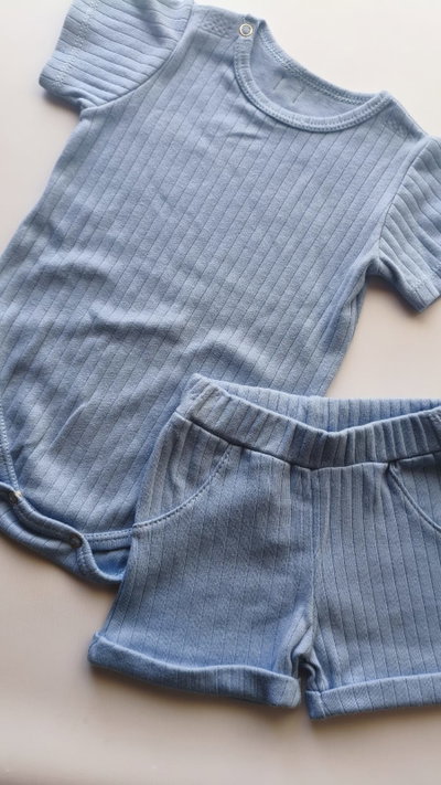 Conjunto de body y shorts 