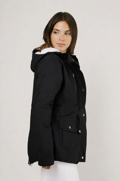CAMPERA PARKA NEGRA
