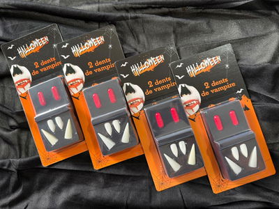 COLMILLOS CON SANGRE