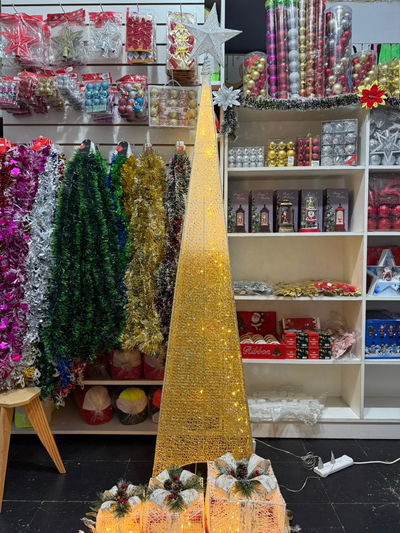 ARBOL PIRAMIDE LED 2,1MTS