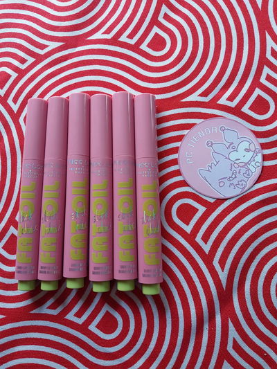 Labiales Slick Click Miss Lara.