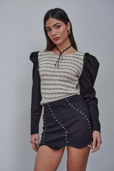 Falda Atenas