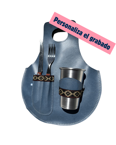 Estuche + tabla + vaso + cubiertos 