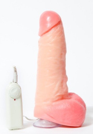 CONSOLADOR AIDEN REALISTICO CON VIBRO 16X5