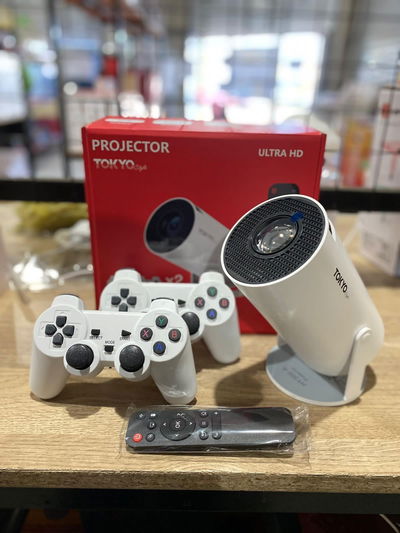 PROYECTOR TOKYO ULTRA HD con joysticks 