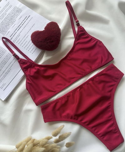 Bikini regulable con less tiro alto 