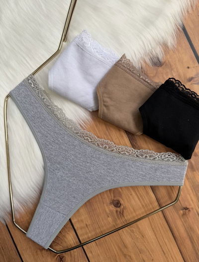 Pack x3 less clásicas de algodón con puntilla  