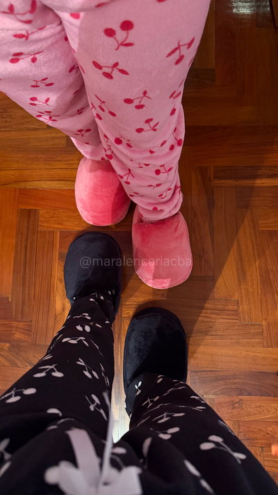 COMBO POLAR SOFT + PANTUFLONES 🍒