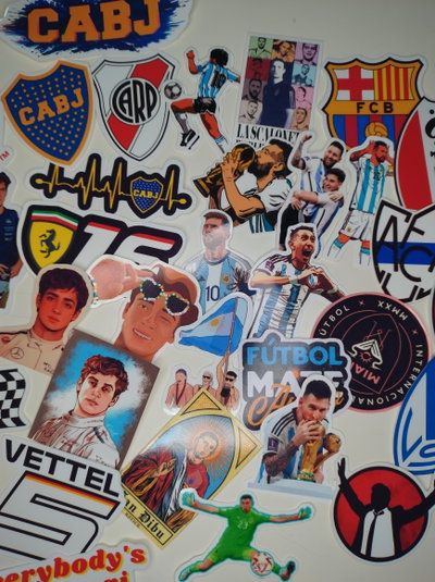 100 stickers surtidos sin elección 