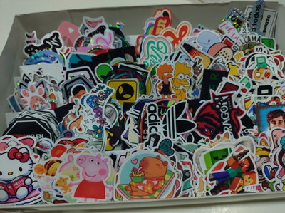 50 stickers surtidos sin a eleccion