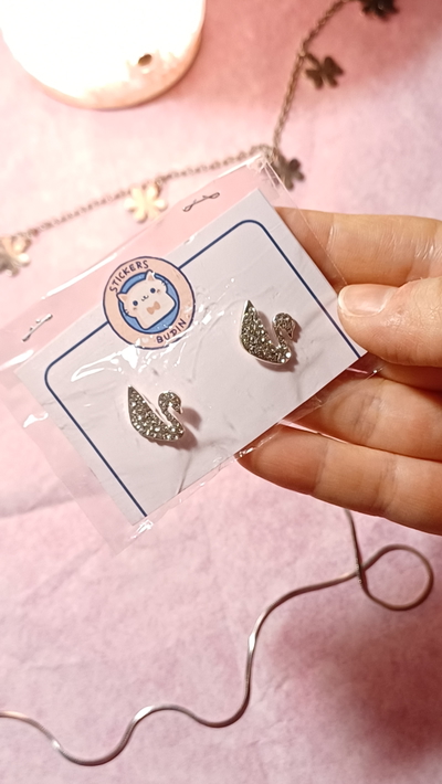 Aritos de cisnes con strass
