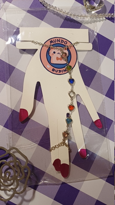 Pulsera de corazones