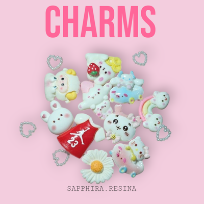 Charms blancos x 10 variados + adornitos