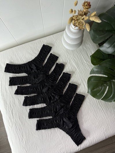 1/2 docena FRU FRU NEGRA LISA