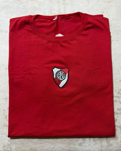 REMERA GALLARDO