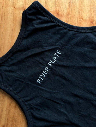 MUSCULOSA RIVER (escudo al costado)