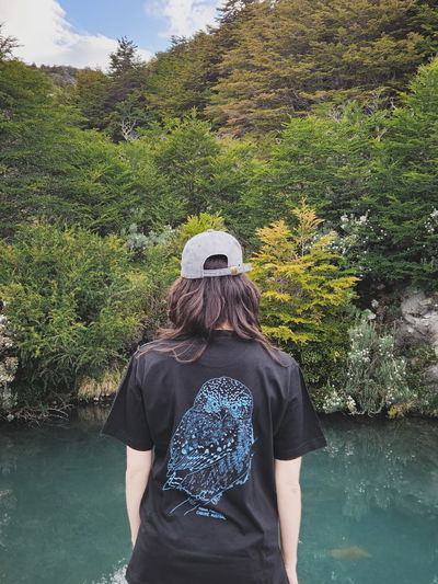 Remera Negra/Caburé