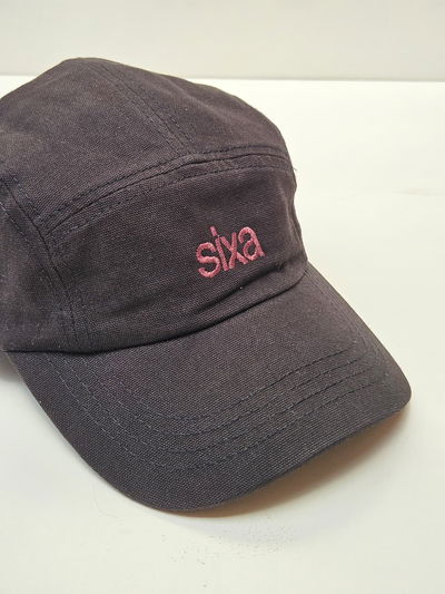 GORRA NEGRA 5 PANELES TRADICIONAL 