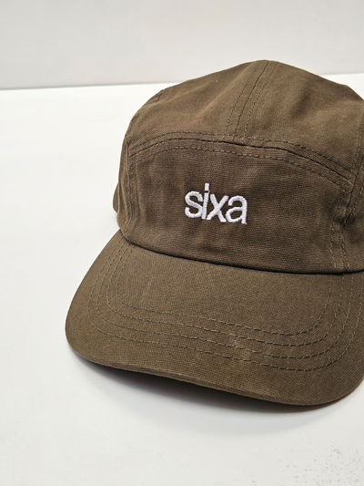 GORRA VERDE OSCURA 5 PANELES TRADICIONAL