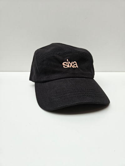 GORRA 5 PANELES TRADICIONAL Negra/salmón 