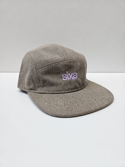 Gorra Plana Arena ~Bordado Malva ~