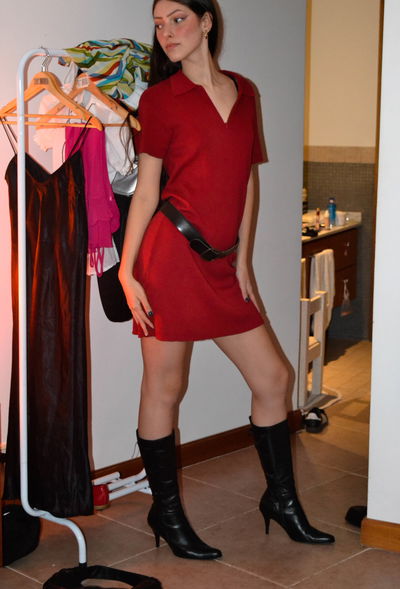 EL VESTIDO ROJO