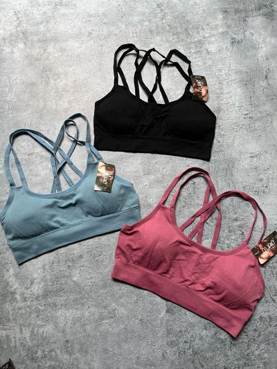 Top deportivo importado tiras