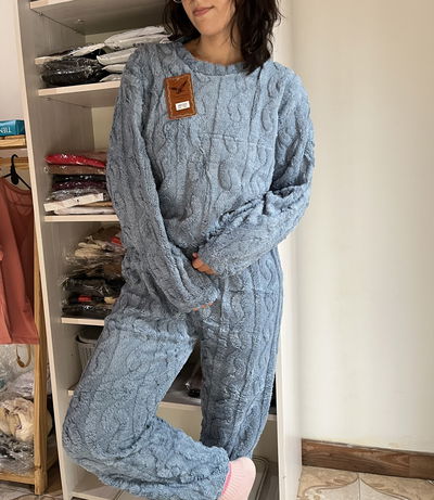 Pijama peluchito súper calentito importado