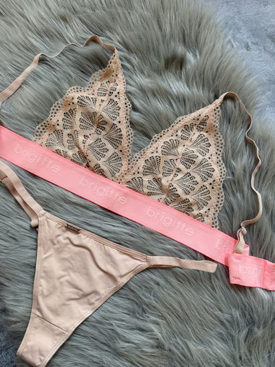 Conjunto Briggite rose encaje y microfibra