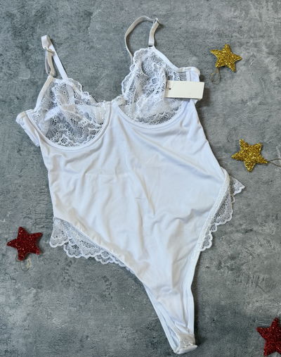 Body Trenda blanco con aro 