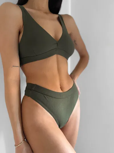 Conjunto algodón verde militar