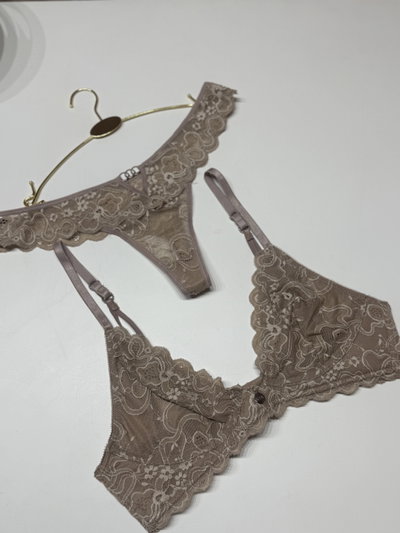 Set encaje Lody nougat